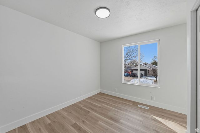 2826 N 1600 E, Layton, UT 84040