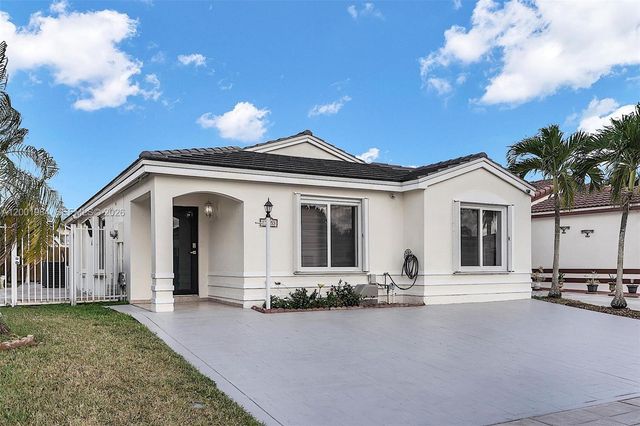 17403 SW 142nd Pl, Miami, FL 33177