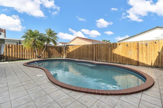 17403 SW 142nd Pl, Miami, FL 33177