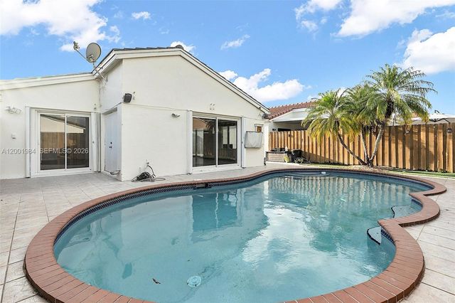 17403 SW 142nd Pl, Miami, FL 33177