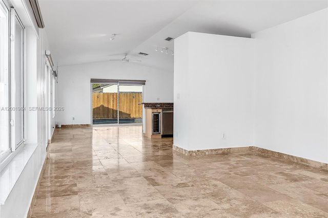 17403 SW 142nd Pl, Miami, FL 33177