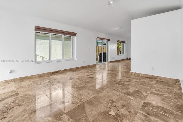 17403 SW 142nd Pl, Miami, FL 33177