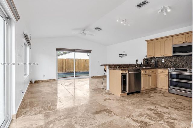 17403 SW 142nd Pl, Miami, FL 33177