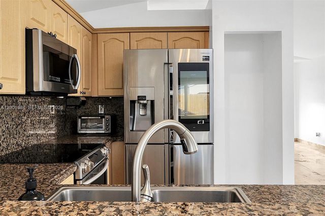 17403 SW 142nd Pl, Miami, FL 33177