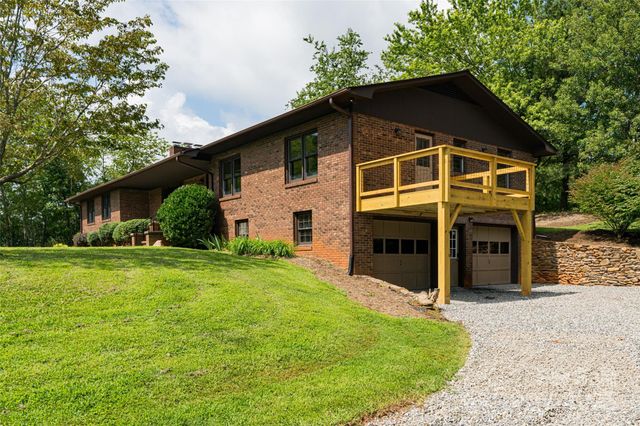 36 Brooks Branch Road, Leicester, NC 28748