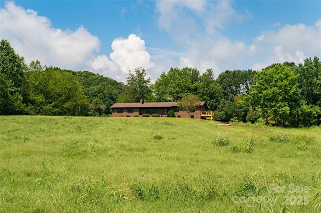36 Brooks Branch Road, Leicester, NC 28748