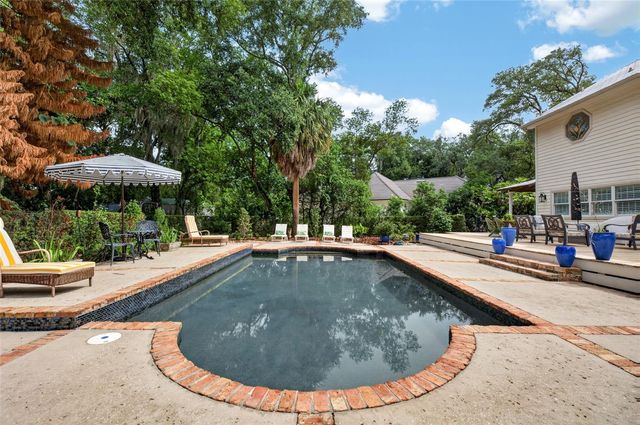 2014 DOWN WOODS LANE, Windermere, FL 34786
