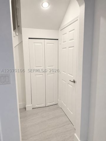 9229 W 33rd Way, Hialeah, FL 33018