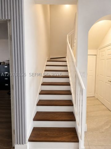 9229 W 33rd Way, Hialeah, FL 33018