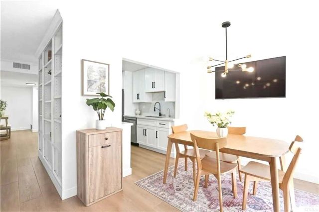 3362 La Mesa 5, San Carlos, CA 94070