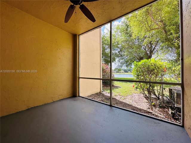15340 SW 106th Ter 819, Miami, FL 33196