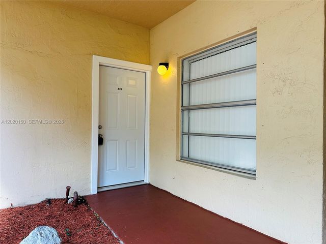15340 SW 106th Ter 819, Miami, FL 33196