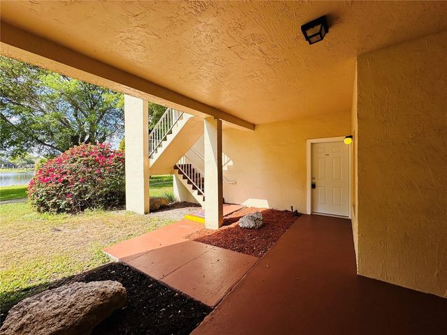 15340 SW 106th Ter 819, Miami, FL 33196