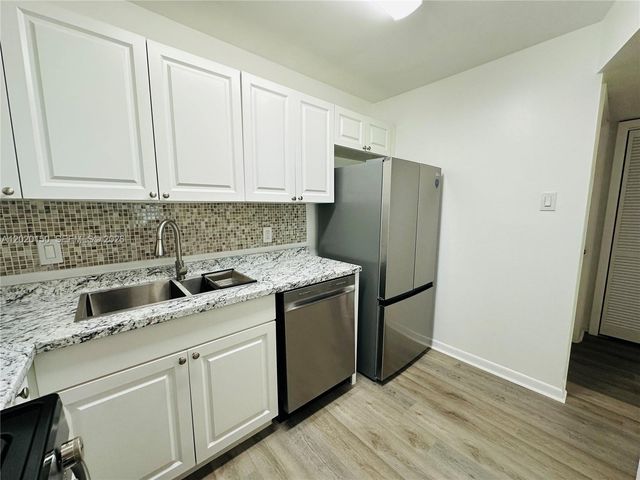 15340 SW 106th Ter 819, Miami, FL 33196