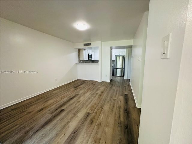 15340 SW 106th Ter 819, Miami, FL 33196