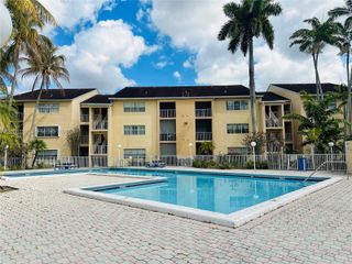 15340 SW 106th Ter 819, Miami, FL 33196