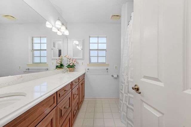 645 NE Country Club Avenue, Fort Walton Beach, FL 32547