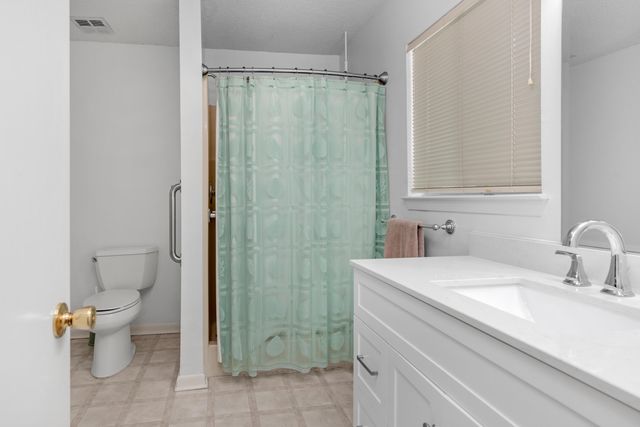 645 NE Country Club Avenue, Fort Walton Beach, FL 32547