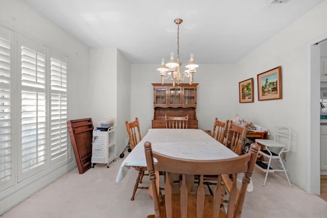 645 NE Country Club Avenue, Fort Walton Beach, FL 32547