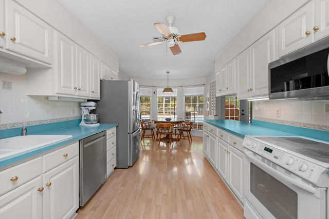 645 NE Country Club Avenue, Fort Walton Beach, FL 32547