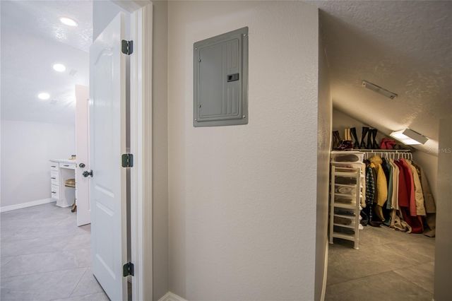 37439 MERIDIAN AVENUE, Dade City, FL 33525