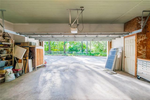 37439 MERIDIAN AVENUE, Dade City, FL 33525