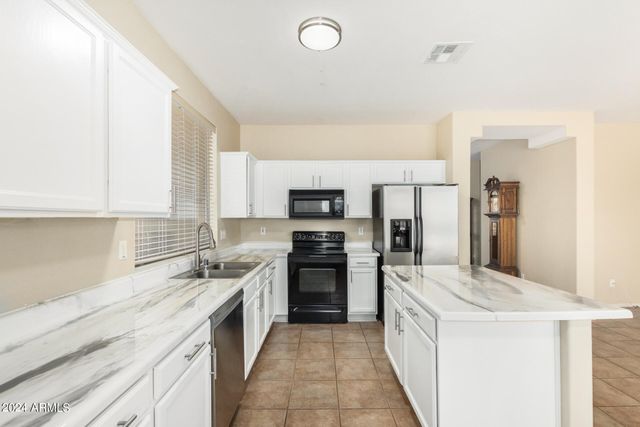 13383 S 175TH Avenue, Goodyear, AZ 85338