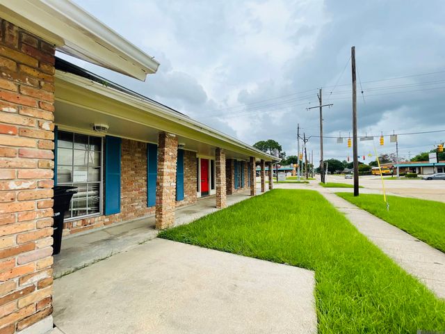 3009 Monterrey Dr, Baton Rouge, LA 70814