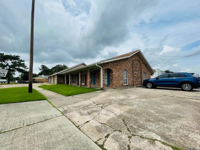 3009 Monterrey Dr, Baton Rouge, LA 70814