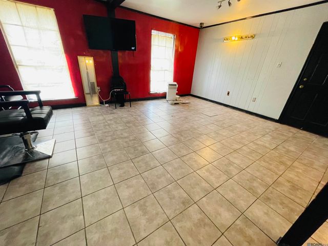 3009 Monterrey Dr, Baton Rouge, LA 70814