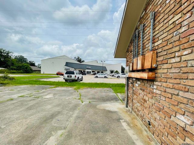 3009 Monterrey Dr, Baton Rouge, LA 70814