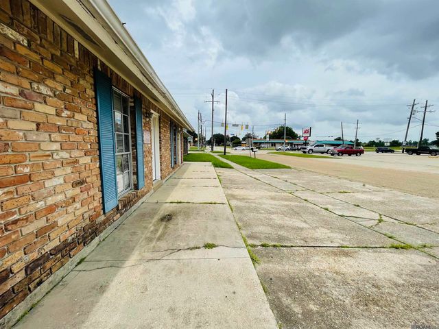3009 Monterrey Dr, Baton Rouge, LA 70814