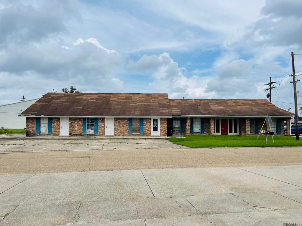 3009 Monterrey Dr, Baton Rouge, LA 70814