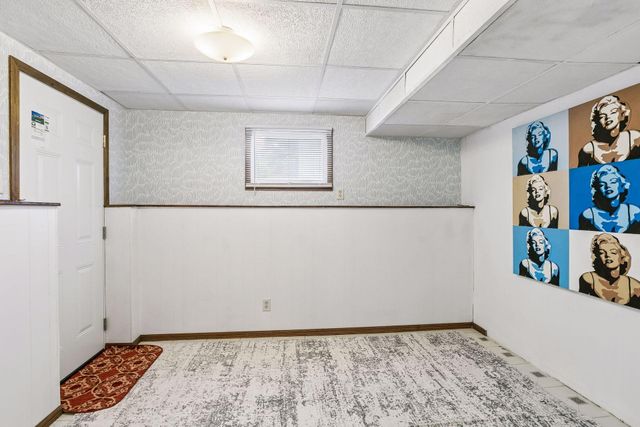2230 Decatur Avenue N, Golden Valley, MN 55427