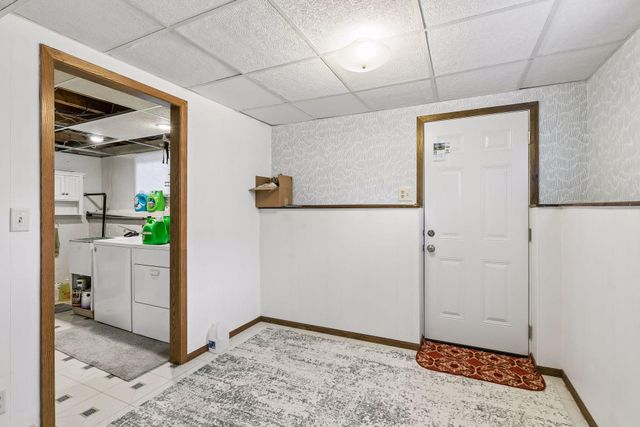 2230 Decatur Avenue N, Golden Valley, MN 55427