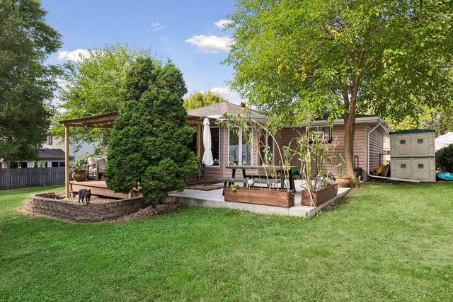 2230 Decatur Avenue N, Golden Valley, MN 55427