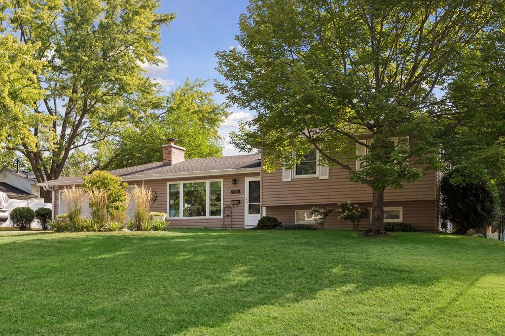 2230 Decatur Avenue N, Golden Valley, MN 55427 — photo 2
