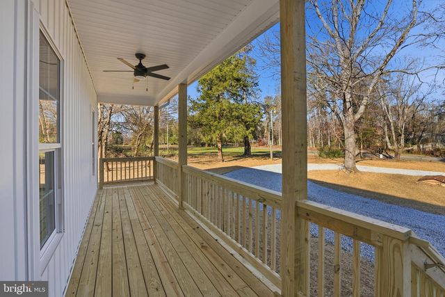 475 FREDERICKS HALL RD, Bumpass, VA 23024