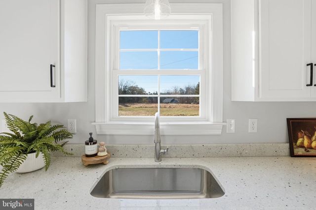 475 FREDERICKS HALL RD, Bumpass, VA 23024