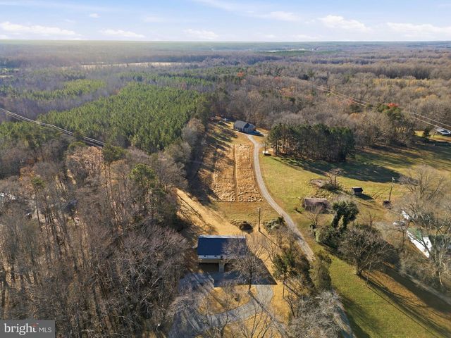 475 FREDERICKS HALL RD, Bumpass, VA 23024