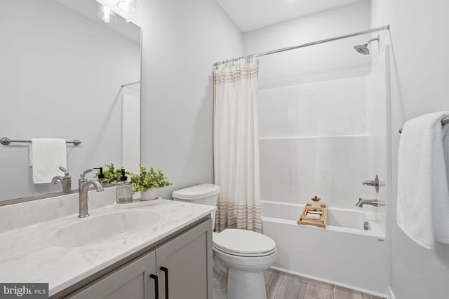 475 FREDERICKS HALL RD, Bumpass, VA 23024