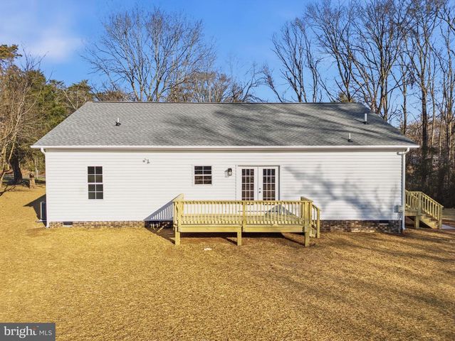 475 FREDERICKS HALL RD, Bumpass, VA 23024