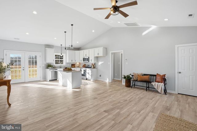 475 FREDERICKS HALL RD, Bumpass, VA 23024