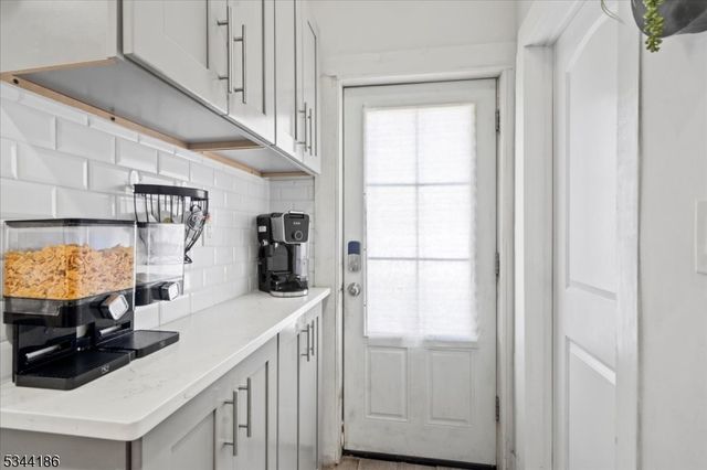 19 Rutherford Pl, North Arlington Boro, NJ 07031