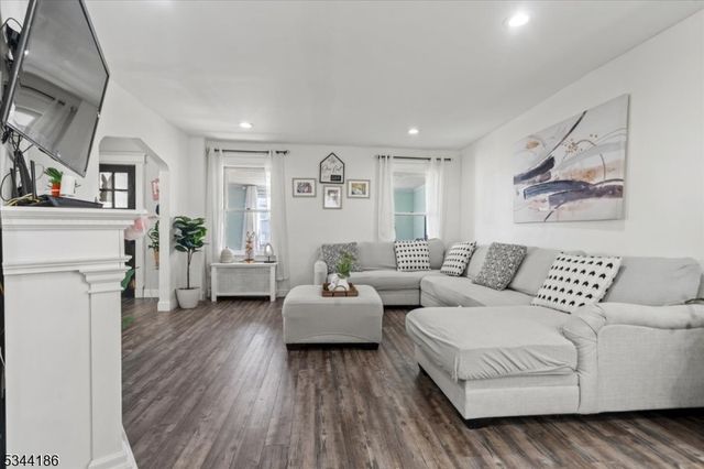 19 Rutherford Pl, North Arlington Boro, NJ 07031