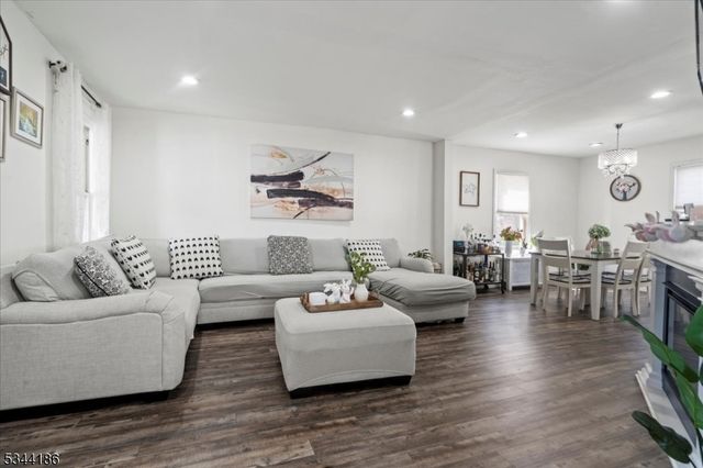 19 Rutherford Pl, North Arlington Boro, NJ 07031