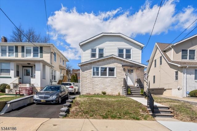 19 Rutherford Pl, North Arlington Boro, NJ 07031