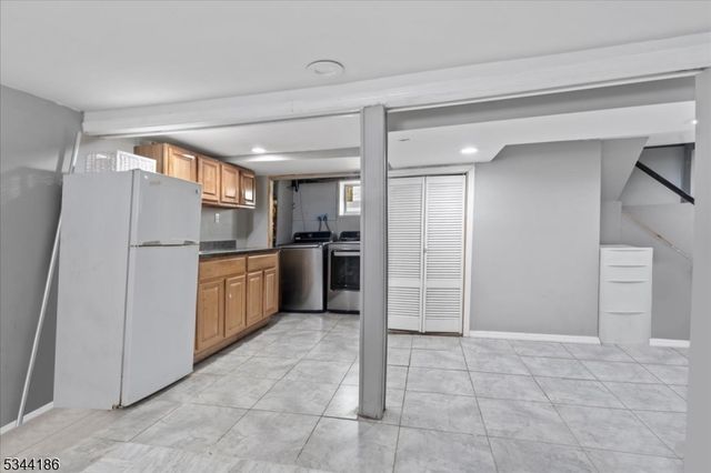 19 Rutherford Pl, North Arlington Boro, NJ 07031