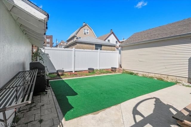 19 Rutherford Pl, North Arlington Boro, NJ 07031