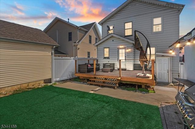 19 Rutherford Pl, North Arlington Boro, NJ 07031